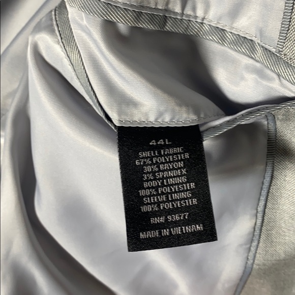 Suit - Picture 4 of 4